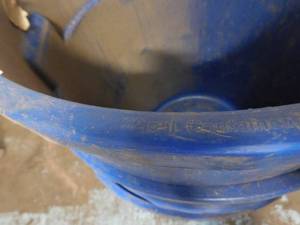 lot 32 image: 4 - Garbage Bins
