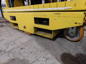 lot 34 image: Rolling Storage Rack - 43 x 80