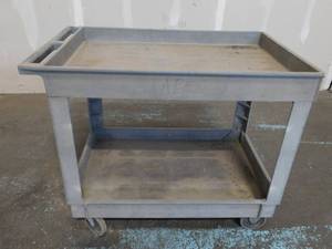 lot 36 image: Rubbermaid Utility Cart