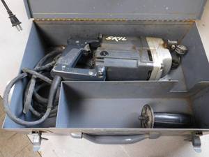 lot 53 image: Skil Heavy Duty Roto Hammer 708