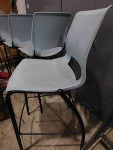 lot 24 image: 4 - Commercial Hon Stools