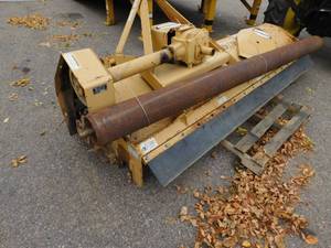 lot 6 image: Diamond 3 Point Mount Flail Mower