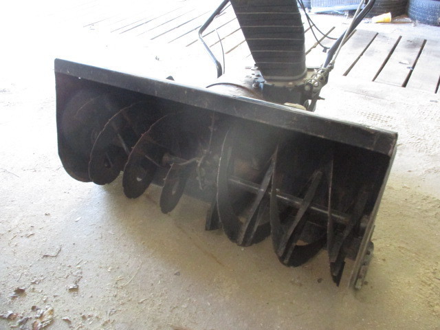 lot 193 image: Craftsman Riding Mower Front Snowblower