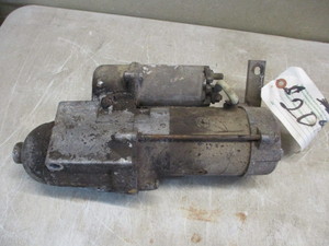 lot 4 image: 6.5 Chevy Diesel Starter