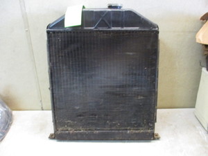 lot 7 image: Radiator from 41 Ford
