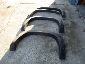 lot 11 image: 1999 Chevy GMC Truck Fender Flares