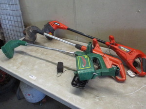 lot 14 image: 3 Rechargeable Weed Whips