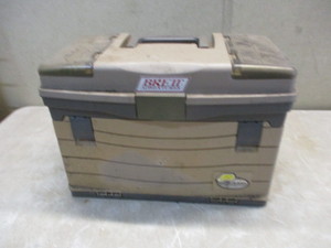 lot 44 image: Tackle Box