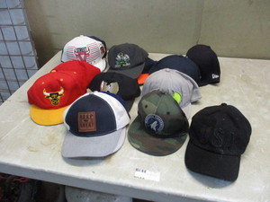 lot 57 image: Lot of Baseball Hats