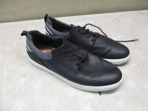 lot 62 image: Steve Madden Shoes Size 9