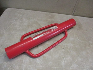 lot 68 image: Post Pounder
