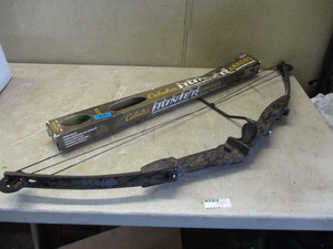 lot 116 image: Bow and Arrows