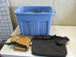 lot 117 image: Tote of Bags and Household