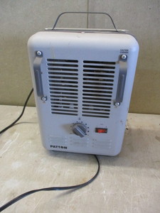lot 128 image: Milkhouse Style Heater