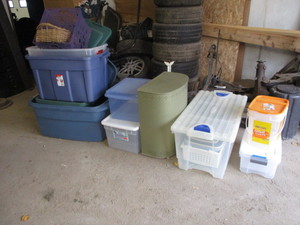 lot 158 image: Empty Storage Containers