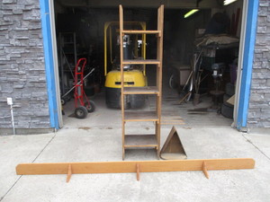 lot 159 image: Shelves