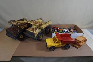 Tonka Trucks with Assorted Toy CarsTrucksTractor