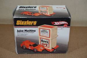 Hot Wheels Sizzler Juice Machine - Car Charger