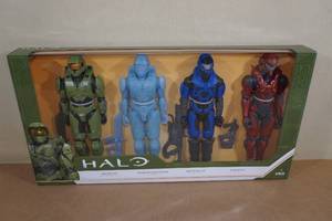New HALO Large Format Action Figure Set