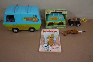 Assorted Scooby-Doo Collectables -Mystery Machine, Book, Pen