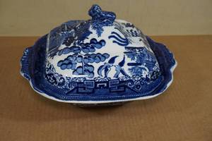 Blue Willow Square Serving Plate with Lid -E.B. & J.E.L. England