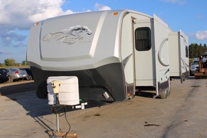 2011 Open Range RV Journeyer Series M-337RLS - $20,000 Retail Value - 3 Slide Outs 