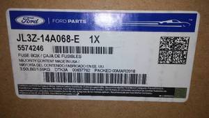 Fuse Box JL3Z 14A 068 E