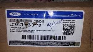 Gear LC3Z-7L102-B, 943185