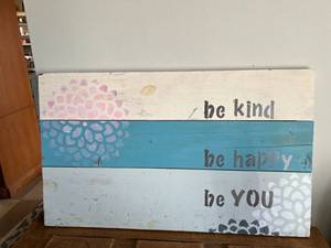 Decorations Wood Pallet Plaque, Rome Picture, Books, Vase & Games