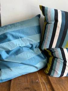Lot of 7 Pillows
