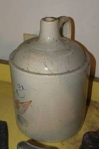 lot 420 image: Red Wing #3 Jug