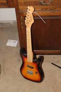 lot 419 image: Mahar 32 6-String Electric Guitar