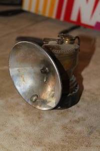 lot 464 image: Vintage Justrite Miners Lamp