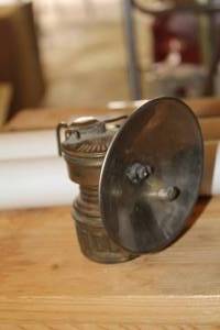 lot 465 image: Vintage Shanklin Mfg Company 5 Miners Lamp