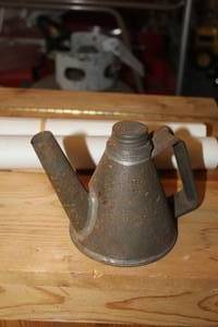 lot 468 image: Vintage 4 Oil Lamp