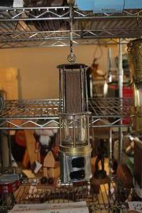 lot 498 image: Vintage Wilheim M. Seippel Safety Lamp