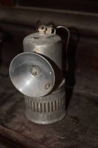 lot 487 image: Vintage Dewar Miners Lamp