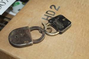 lot 507 image: Lot of (2) Vintage Padlocks with Key