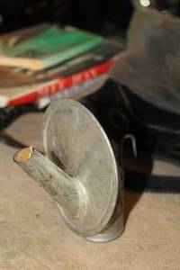 lot 495 image: Vintage 5 Miniature Spout Lamp