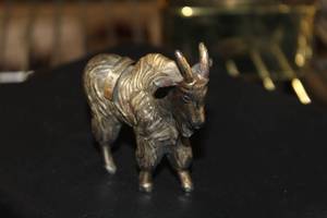 lot 547 image: Glacier National Park Long Horn Sheep Brass Table Statue