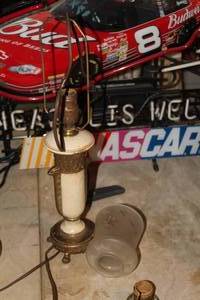 lot 518 image: Vintage Table Lamp