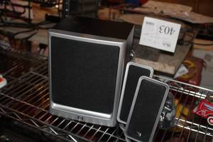 lot 609 image: HP 30W 2.1 Speaker System (New )
