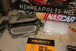 lot 672 image: Flambeau Soft-Side Tackle Bag Organizer