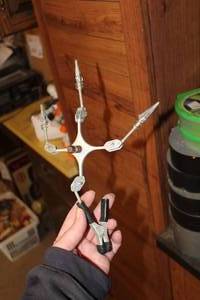lot 838 image: 3-Way Gator Clips