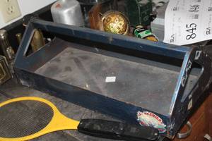 lot 843 image: Metal Tool Caddy