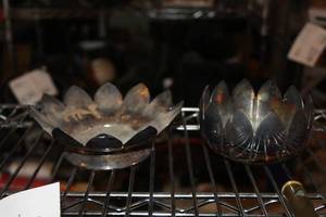 lot 694 image: Lot of (2) Leonard Silver Plated Decorative Dishes