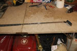 lot 692 image: Top-Flite 05-01 Putter