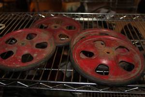 lot 688 image: Lot of (4) Vintage Pulley Wheels