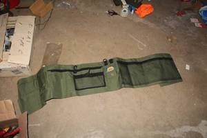 lot 723 image: Cabelas 65 Hunting Organizer Belt