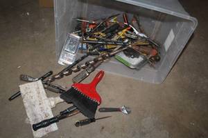 lot 868 image: Lot of (1 Bin) Hand Tools - Boring Bits, Drivers, Wrenches, Misc. Tool